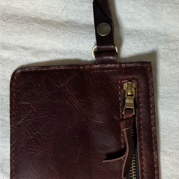 Portland Leather Brown Leather Wristlet Card Holder with Zipper - Picture 3 of 4